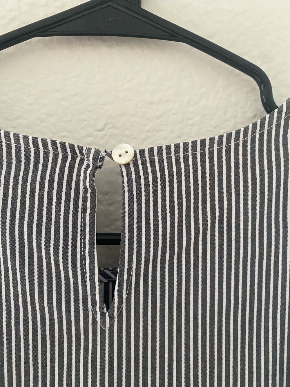 J. Jill Black and White Pin Striped Top Size Large - Picture 6 of 7